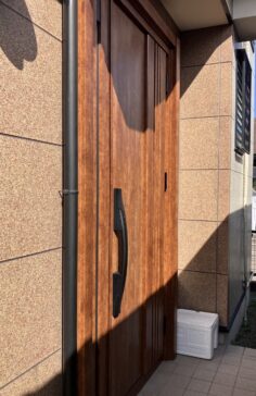たった1日で新しい玄関へ！リシェント玄関ドア